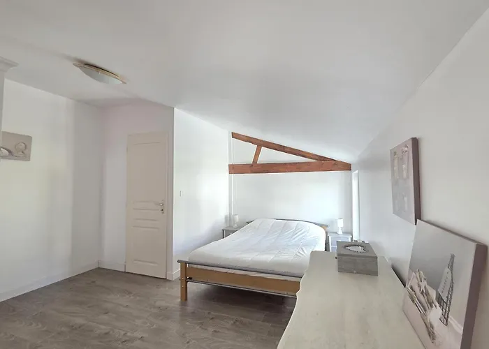 Maison Magnolia Proche De La à Marie De Ré Сasa de vacaciones *